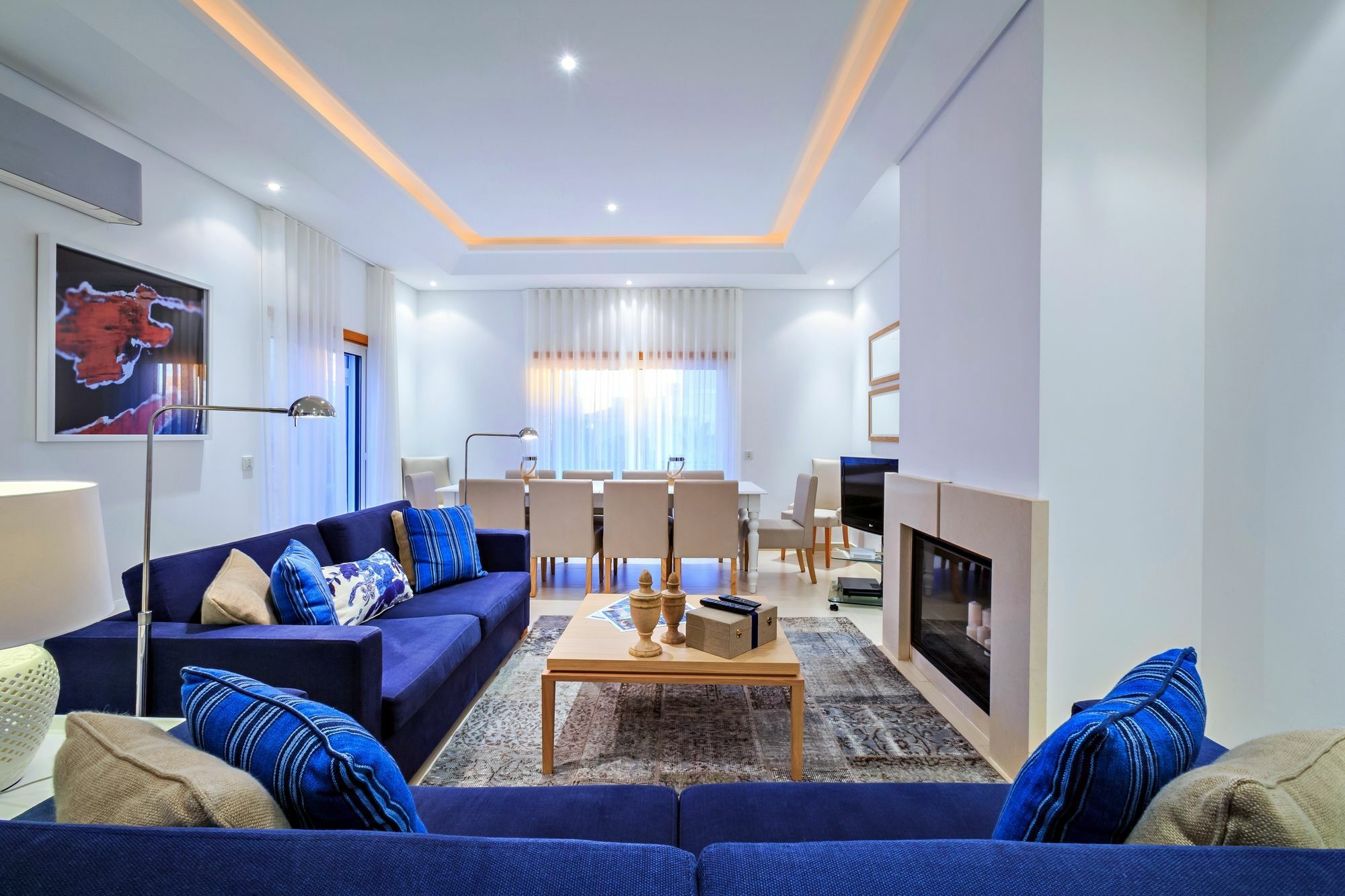 The Crest Hotel Алмансил Екстериор снимка